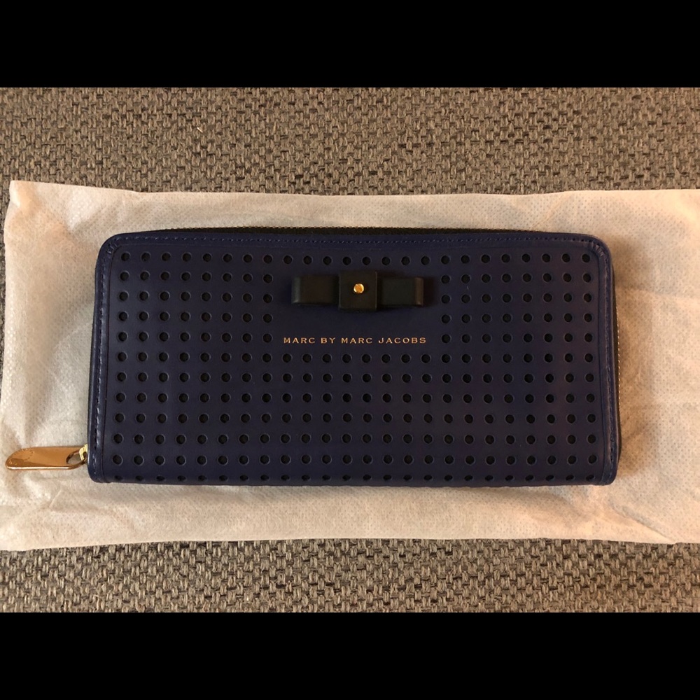 Marc Jacobs wallet